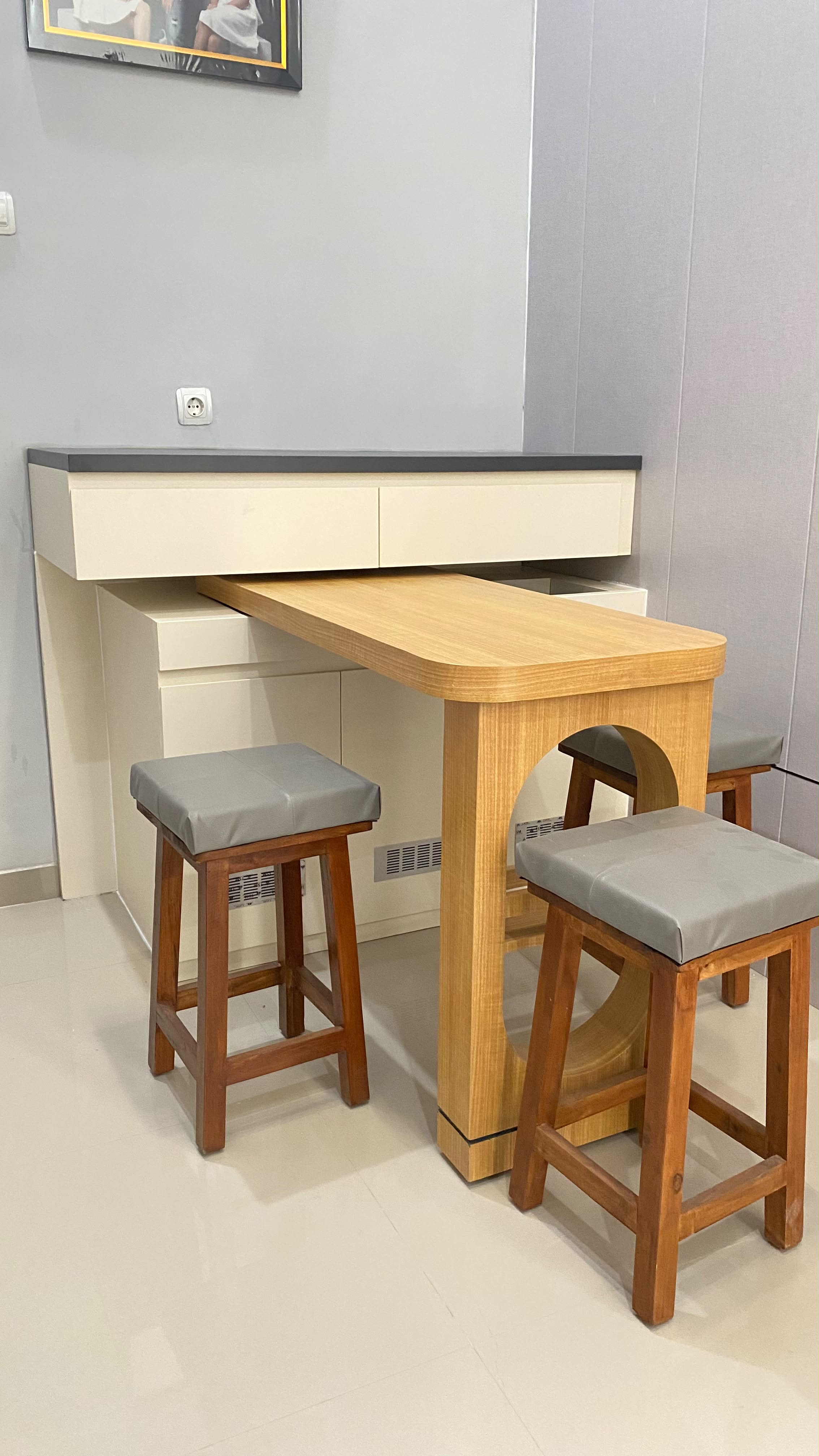 Meja makan Custom